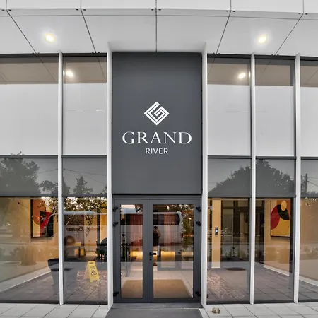Grand River Lux *